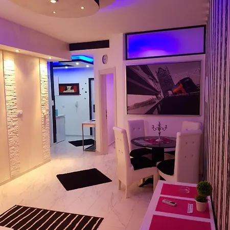 דירה Black & White